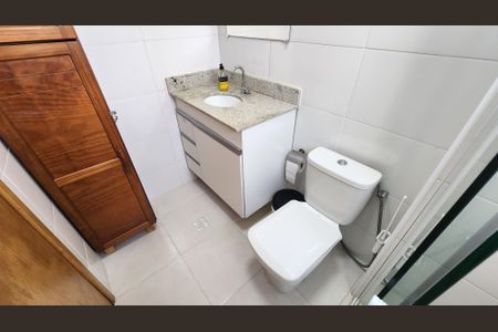 Apartamento para alugar com 101m², 2 quartos e 1 vaga Apartamento para alugar com 101m², 2 quartos e 1 vagaBanheiro da Suíte
