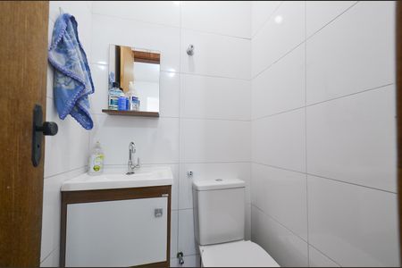 Casa à venda com 120m², 2 quartos e 1 vagaLavabo