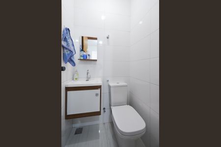 Casa à venda com 120m², 2 quartos e 1 vagaLavabo