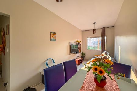 Apartamento à venda com 62m², 2 quartos e 1 vaga Apartamento à venda com 62m², 2 quartos e 1 vagaSala