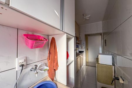 Apartamento à venda com 62m², 2 quartos e 1 vaga Apartamento à venda com 62m², 2 quartos e 1 vagaCozinha e Área de Serviço