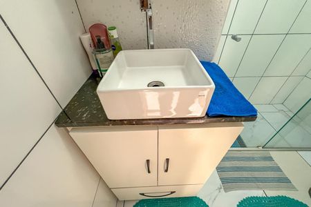 Apartamento à venda com 62m², 2 quartos e 1 vaga Apartamento à venda com 62m², 2 quartos e 1 vagaBanheiro