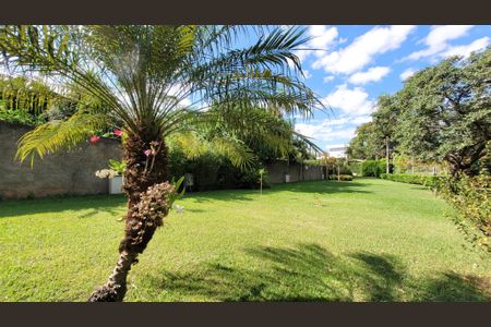 Casa à venda com 280m², 3 quartos e 6 vagasQuintal