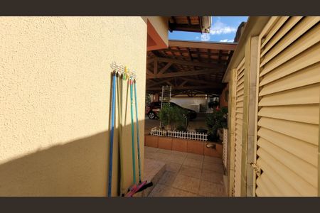 Casa à venda com 280m², 3 quartos e 6 vagasQuintal