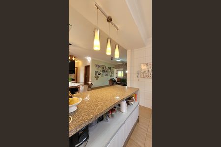 Casa à venda com 280m², 3 quartos e 6 vagasCozinha