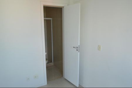 Apartamento à venda com 187m², 4 quartos e 2 vagas Apartamento à venda com 187m², 4 quartos e 2 vagasSuíte 2