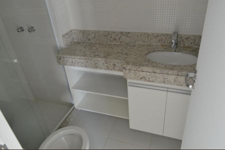 Apartamento à venda com 187m², 4 quartos e 2 vagas Apartamento à venda com 187m², 4 quartos e 2 vagasBanheiro da Suíte 3