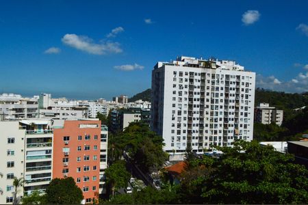 Apartamento à venda com 187m², 4 quartos e 2 vagas Apartamento à venda com 187m², 4 quartos e 2 vagasVista do Terraço