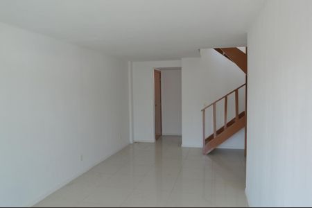 Apartamento à venda com 187m², 4 quartos e 2 vagas Apartamento à venda com 187m², 4 quartos e 2 vagasSala