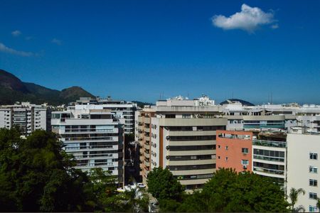 Apartamento à venda com 187m², 4 quartos e 2 vagas Apartamento à venda com 187m², 4 quartos e 2 vagasVista do Terraço