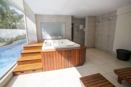 Apartamento à venda com 121m², 2 quartos e 1 vagaÁrea comum - Sauna