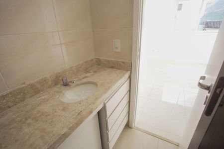 Apartamento à venda com 121m², 2 quartos e 1 vagaBanheiro da Suíte