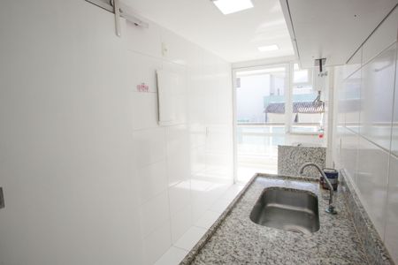 Apartamento à venda com 121m², 2 quartos e 1 vagaCozinha