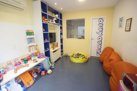 Apartamento à venda com 121m², 2 quartos e 1 vagaÁrea comum - Brinquedoteca