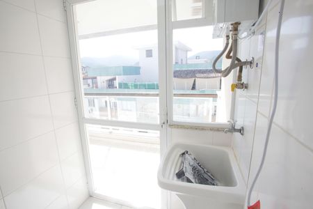 Apartamento à venda com 121m², 2 quartos e 1 vagaÁrea de Serviço