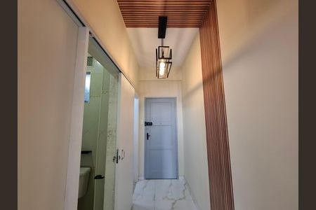 Apartamento para alugar com 33m², 1 quarto e sem vaga Apartamento para alugar com 33m², 1 quarto e sem vagaCorredor