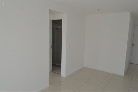 Apartamento à venda com 84m², 3 quartos e 1 vaga Apartamento à venda com 84m², 3 quartos e 1 vagaSala