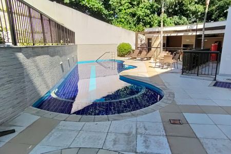 Apartamento à venda com 84m², 3 quartos e 1 vaga Apartamento à venda com 84m², 3 quartos e 1 vagaÁrea comum - Piscina