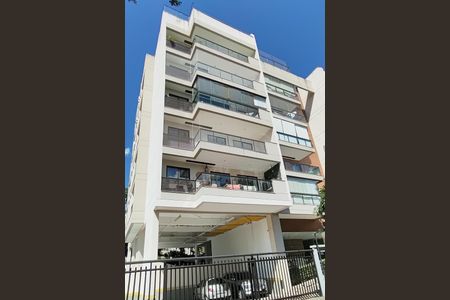 Apartamento à venda com 84m², 3 quartos e 1 vaga Apartamento à venda com 84m², 3 quartos e 1 vagaFachada