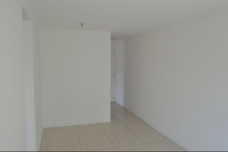 Apartamento à venda com 84m², 3 quartos e 1 vaga Apartamento à venda com 84m², 3 quartos e 1 vagaSala
