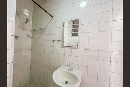 Apartamento para alugar com 42m², 1 quarto e sem vagaBanheiro Social