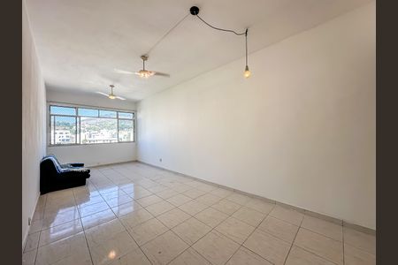 Apartamento para alugar com 42m², 1 quarto e sem vagaSala/Quarto
