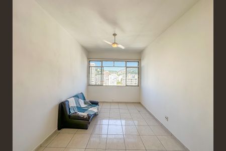 Apartamento para alugar com 42m², 1 quarto e sem vagaSala/Quarto