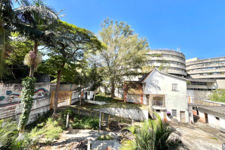 Apartamento à venda com 70m², 2 quartos e 2 vagas Apartamento à venda com 70m², 2 quartos e 2 vagasVista do Quarto 2