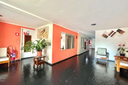 Apartamento à venda com 70m², 2 quartos e 2 vagas Apartamento à venda com 70m², 2 quartos e 2 vagasHall social