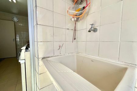 Apartamento à venda com 70m², 2 quartos e 2 vagas Apartamento à venda com 70m², 2 quartos e 2 vagasÁrea de Serviço