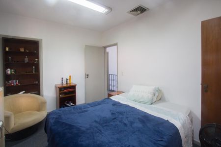 Casa à venda com 350m², 3 quartos e 3 vagasSuíte