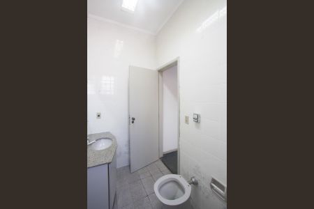Casa à venda com 350m², 3 quartos e 3 vagasBanheiro 2