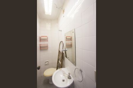 Casa à venda com 350m², 3 quartos e 3 vagasBanheiro de Serviço