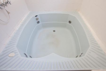 Casa à venda com 350m², 3 quartos e 3 vagasBanheiro Suíte