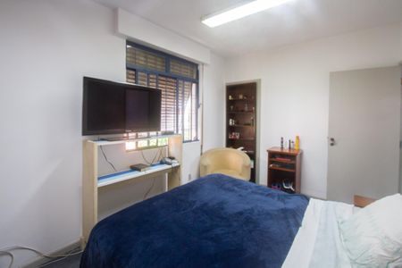 Casa à venda com 350m², 3 quartos e 3 vagasSuíte