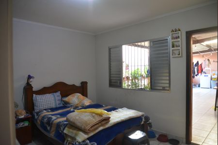 Casa à venda com 275m², 3 quartos e 2 vagasQuarto 3