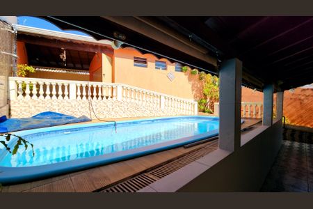 Casa à venda com 270m², 2 quartos e 1 vaga Casa à venda com 270m², 2 quartos e 1 vagaÁrea Externa