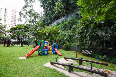 Apartamento para alugar com 84m², 3 quartos e 2 vagasPlayground