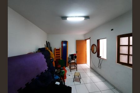 Casa à venda com 175m², 2 quartos e 2 vagas