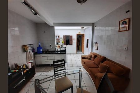 Casa à venda com 175m², 2 quartos e 2 vagas