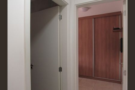 Apartamento à venda com 65m², 2 quartos e 1 vagaCorredor