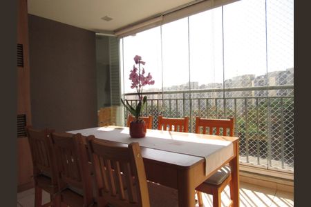 Apartamento à venda com 65m², 2 quartos e 1 vagaVaranda