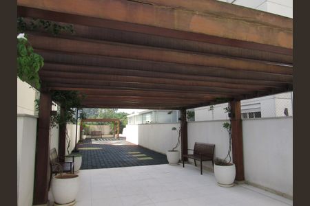 Apartamento à venda com 65m², 2 quartos e 1 vagaPátio