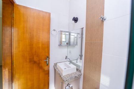 Casa à venda com 112m², 2 quartos e 2 vagasBanheiro do Quarto 1