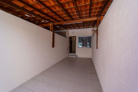 Casa à venda com 112m², 2 quartos e 2 vagasGaragem