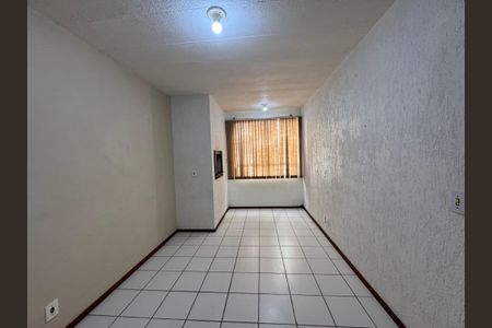 Apartamento à venda com 102m², 2 quartos e 1 vaga Apartamento à venda com 102m², 2 quartos e 1 vagaSala