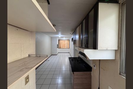 Apartamento à venda com 102m², 2 quartos e 1 vaga Apartamento à venda com 102m², 2 quartos e 1 vagaCozinha
