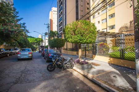 Apartamento à venda com 65m², 2 quartos e 1 vagaFachada