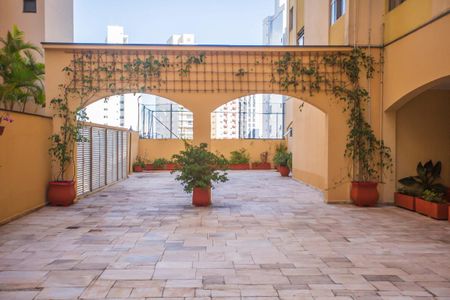 Apartamento à venda com 65m², 2 quartos e 1 vagaÁrea comum