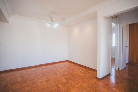 Apartamento à venda com 65m², 2 quartos e 1 vagaSala 